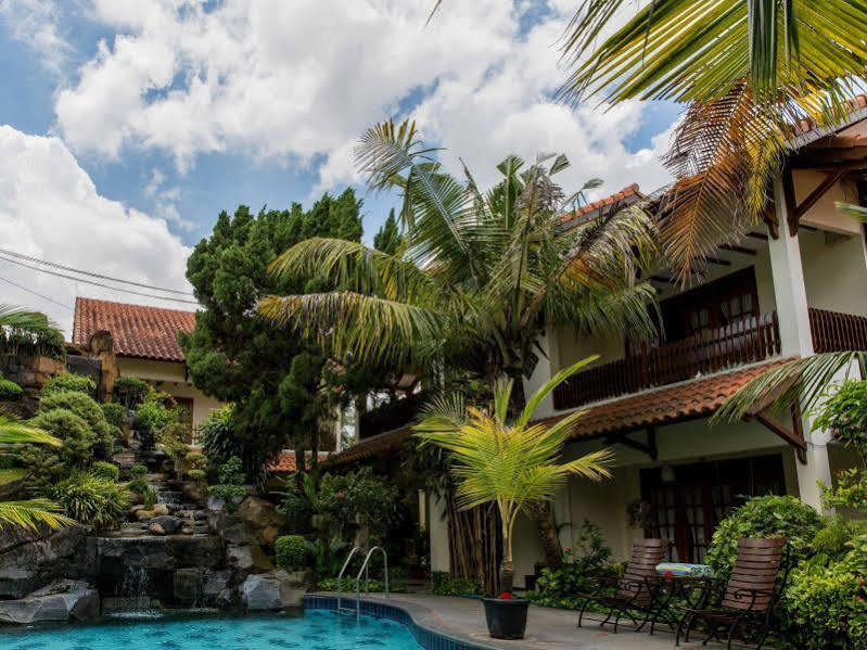Duta Garden Hotel Yogyakarta Extérieur photo
