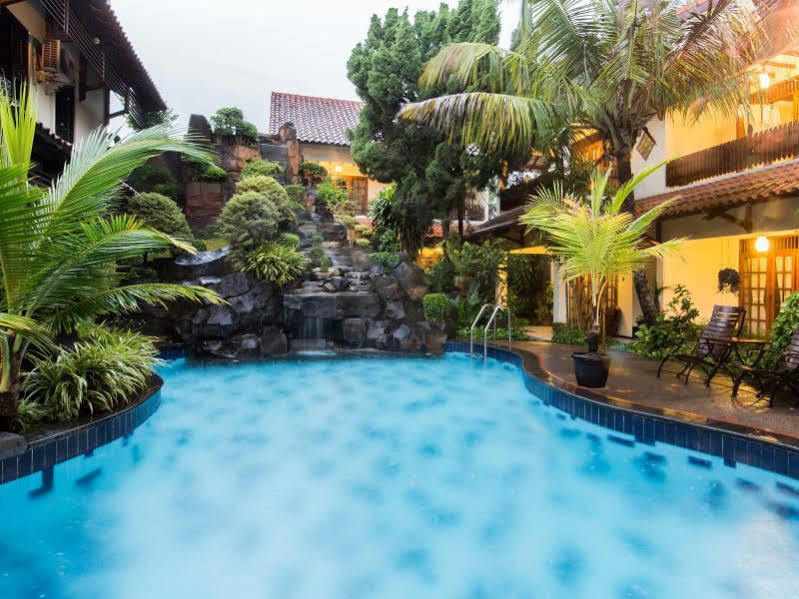 Duta Garden Hotel Yogyakarta Extérieur photo